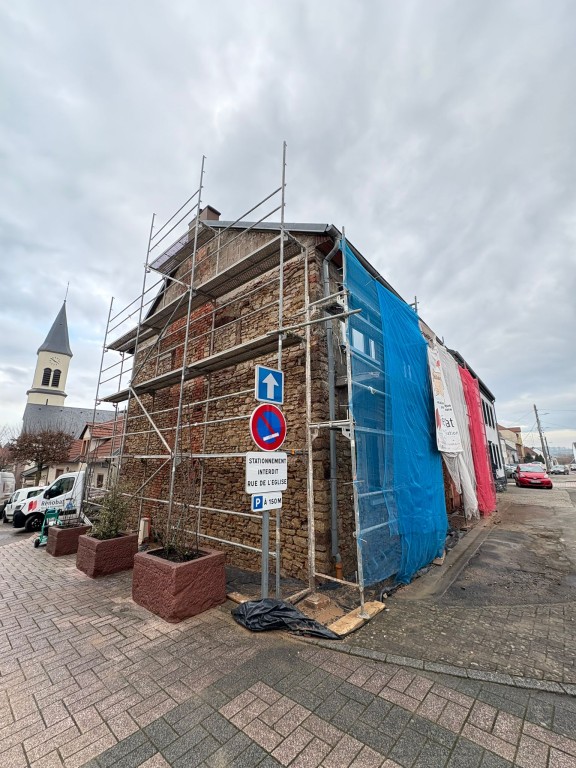 Rénovation complète d’une façade à Sarreguemines – Le chantier qui a transformé cette maison